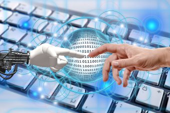 Több mint 50 millió eurós támogatásból létesít mesterséges intelligencia központokat a román kormány