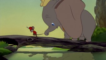 Rasszista lett Dumbó, a kiselefánt – Saját meséit tiltotta le gyerekeknek a Disney