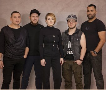 „Ledönti a falakat” a No Sugar A Dalban – újabb tíz produkció a magyarországi tehetségkutató szombati élő műsorában