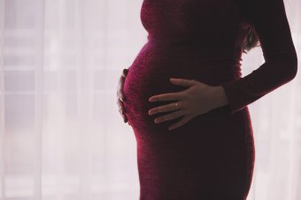 Uniós szinten Románia élen jár a tizenöt évnél fiatalabb kismamák számának tekintetében