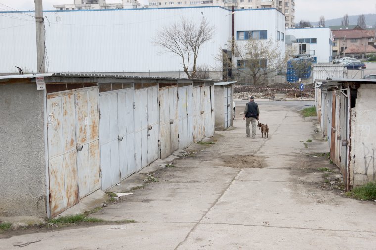 Mégsem egyszerű a „nagy garázsbontás”? – Közel tízezer építményt dózeroltatnának le Kolozsváron