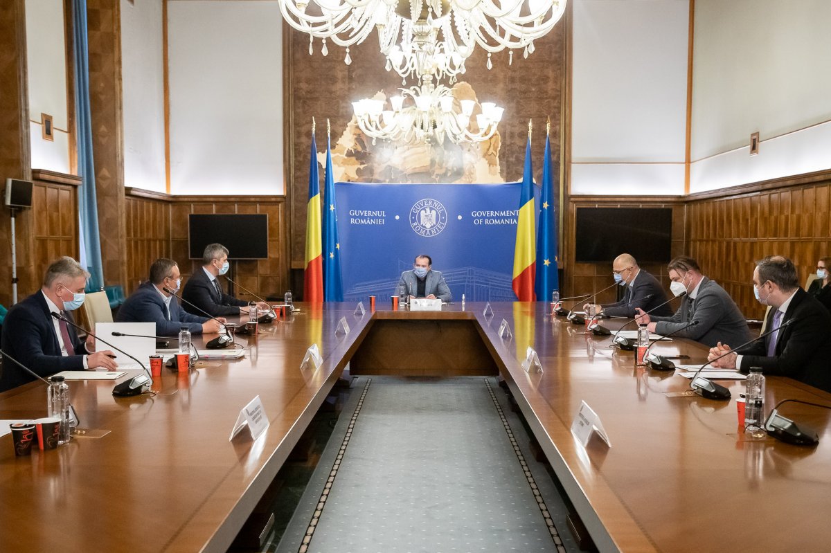 Egy friss felmérés szerint az ellenzék népszerűsége meghaladta a kormánypártokét Romániában