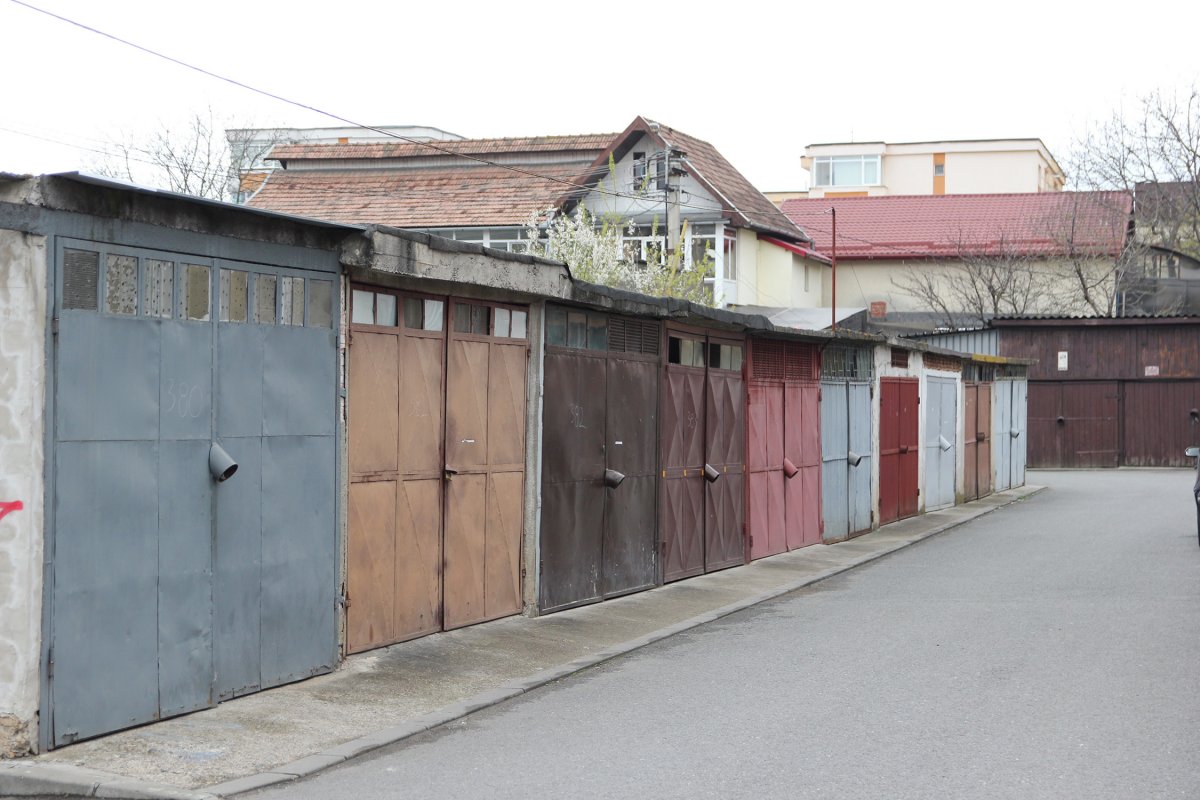 Mégsem egyszerű a „nagy garázsbontás”? – Közel tízezer építményt dózeroltatnának le Kolozsváron