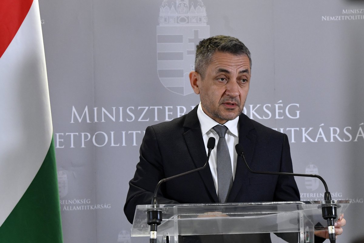 Meghirdette első pályázati kiírásait a határon túli magyar szervezetek részére a nemzetpolitikai államtitkárság