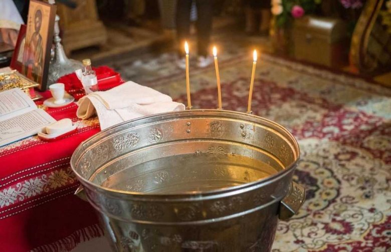 Törvényszéki orvostani jelentés: tüdőgyulladás végzett az ortodox keresztelés után meghalt csecsemővel