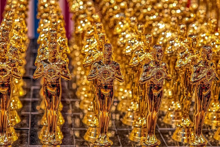 95. Oscar-gála: nem vörös szőnyegen vonulnak a sztárok – A Minden, mindenhol, mindenkor az idei díjátadó nagy favoritja