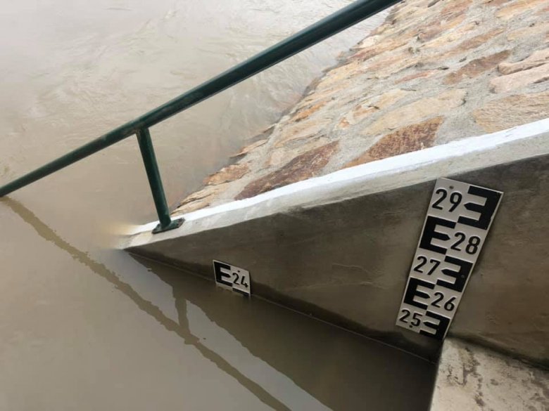 Újabb árvízriasztást bocsátottak ki a hatóságok erdélyi folyókra