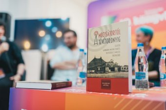 Egyetlen kötetben az erdélyi magyar filmezés, mozizás története