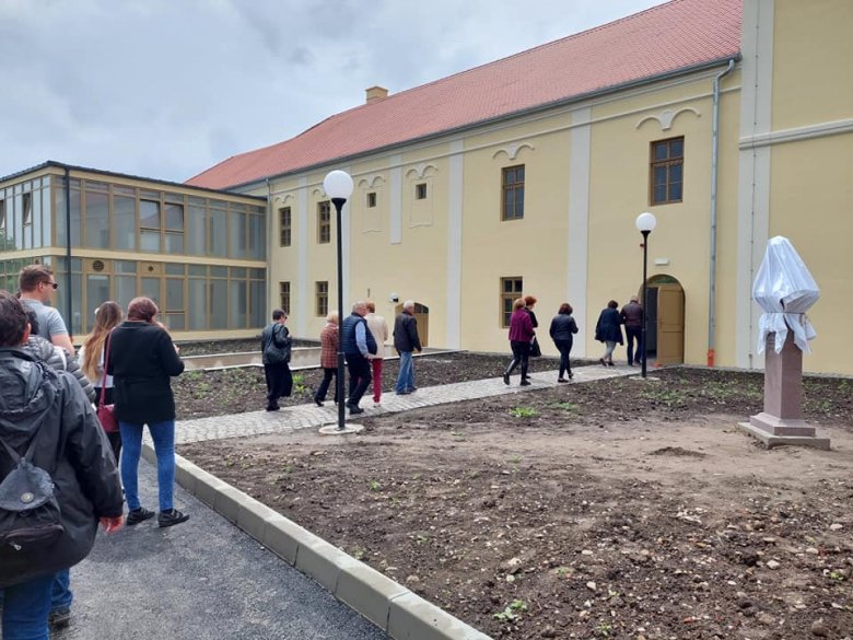 Világszínvonalú turisztikai képzés indul a kézdivásárhelyi minorita rendház frissen restaurált épületében