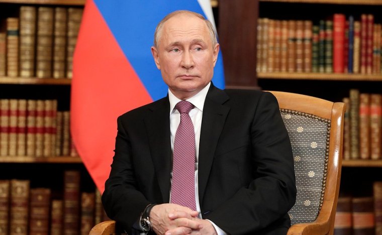 Vlagyimir Putyin szerint a Krím félsziget „kilépett” Ukrajnából