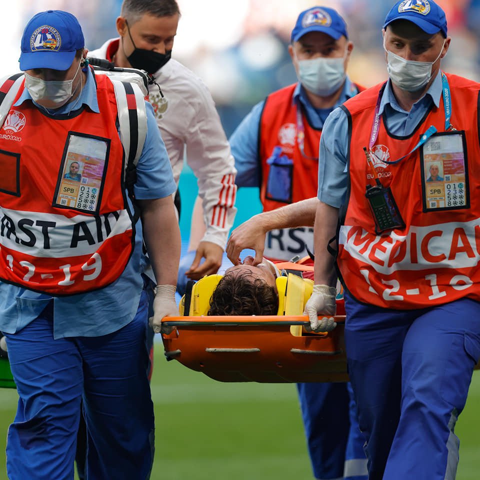 Euro 2020 – Győztek az oroszok, de brazil jobbhátvédjüket kórházba kellett szállítani