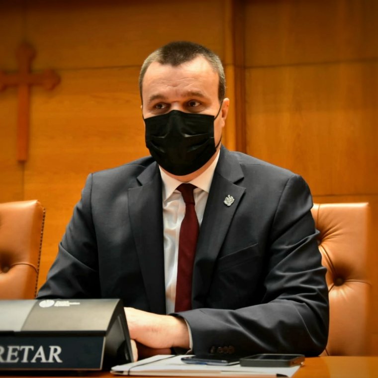 Korrupció „felső fokon”: ezúttal Eugen Pîrvulescu liberális szenátor ellen emelt vádat a DNA