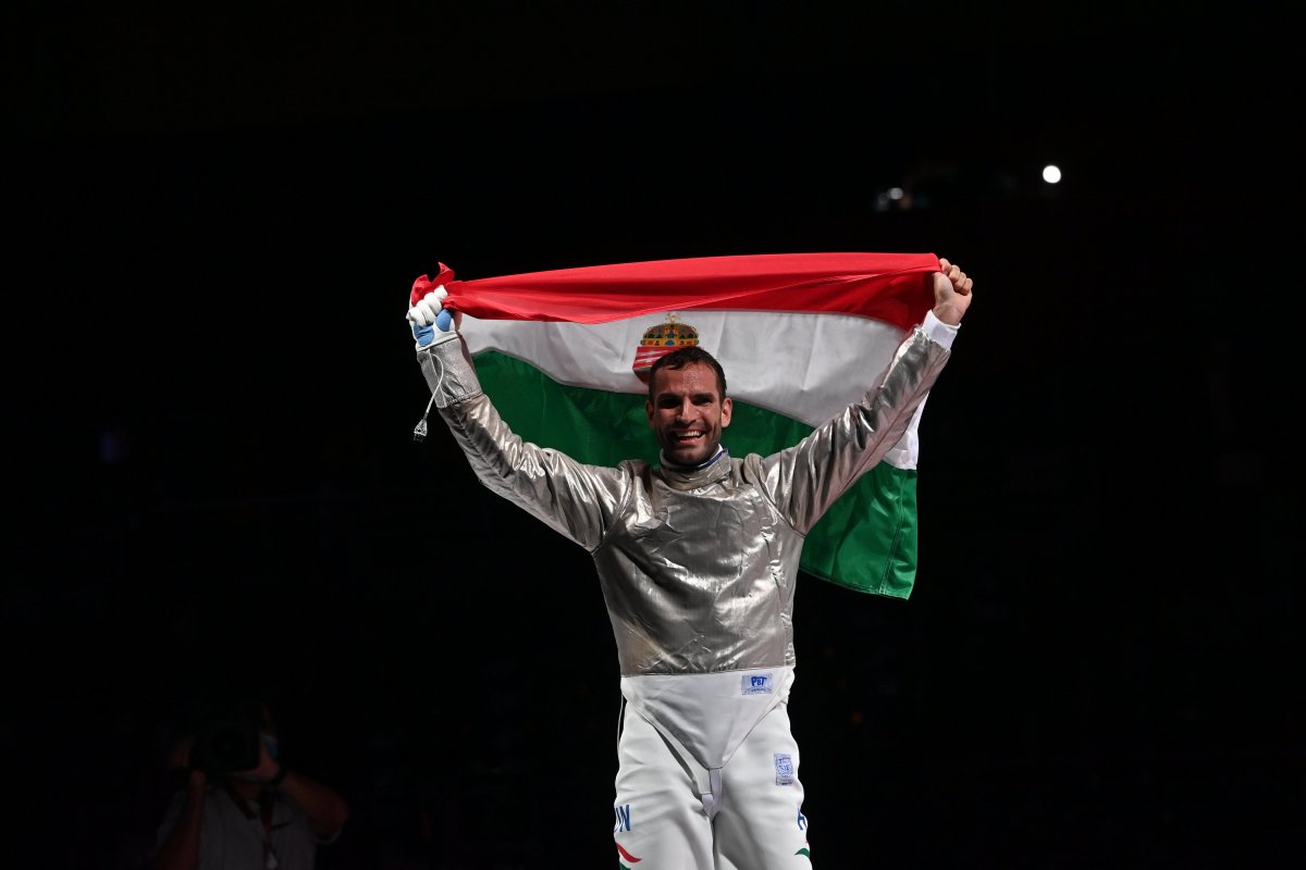 Megvan az első magyar arany! Szilágyi Áron sorozatban harmadszor olimpiai bajnok kardvívásban
