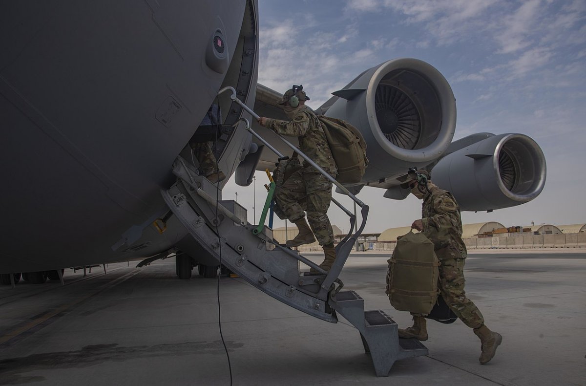 Aggódik a Pentagon, a NATO elkötelezett marad az afganisztáni konfliktus politikai megoldása mellett