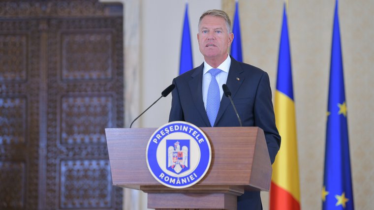Román külügyi kettős mérce: Iohannisnak szabad, Novák Katalinnak nem?