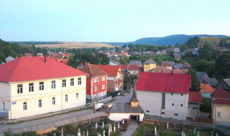 Nyolc fertőzött miatt korlátozások léptek érvénybe egy erdélyi községben, a negyedik hullámban elsőként az országban