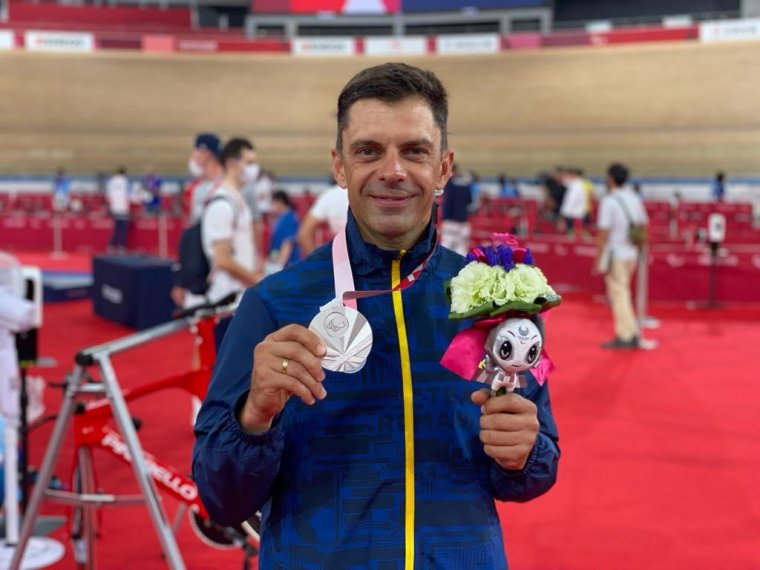 Novák Eduárd sportminiszter ezüstérmet szerzett a tokiói paralimpián