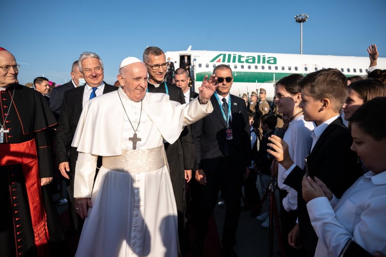 Ferenc pápa úgy értékeli, „az európai gyökerekhez tért vissza” Budapesten és Szlovákiában
