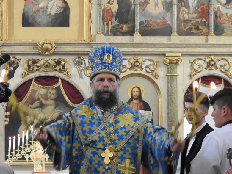 Görögkatolikus magyar ünnep Nagypeleskén: a Szatmár megyei falu 200 éves, felújított templomát szentelték fel