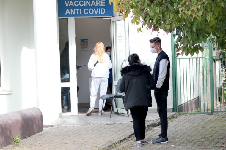 Iohannis: a maszkot az átoltottság „tépheti le”, a kórházakon a helyreállítási terv segíthet