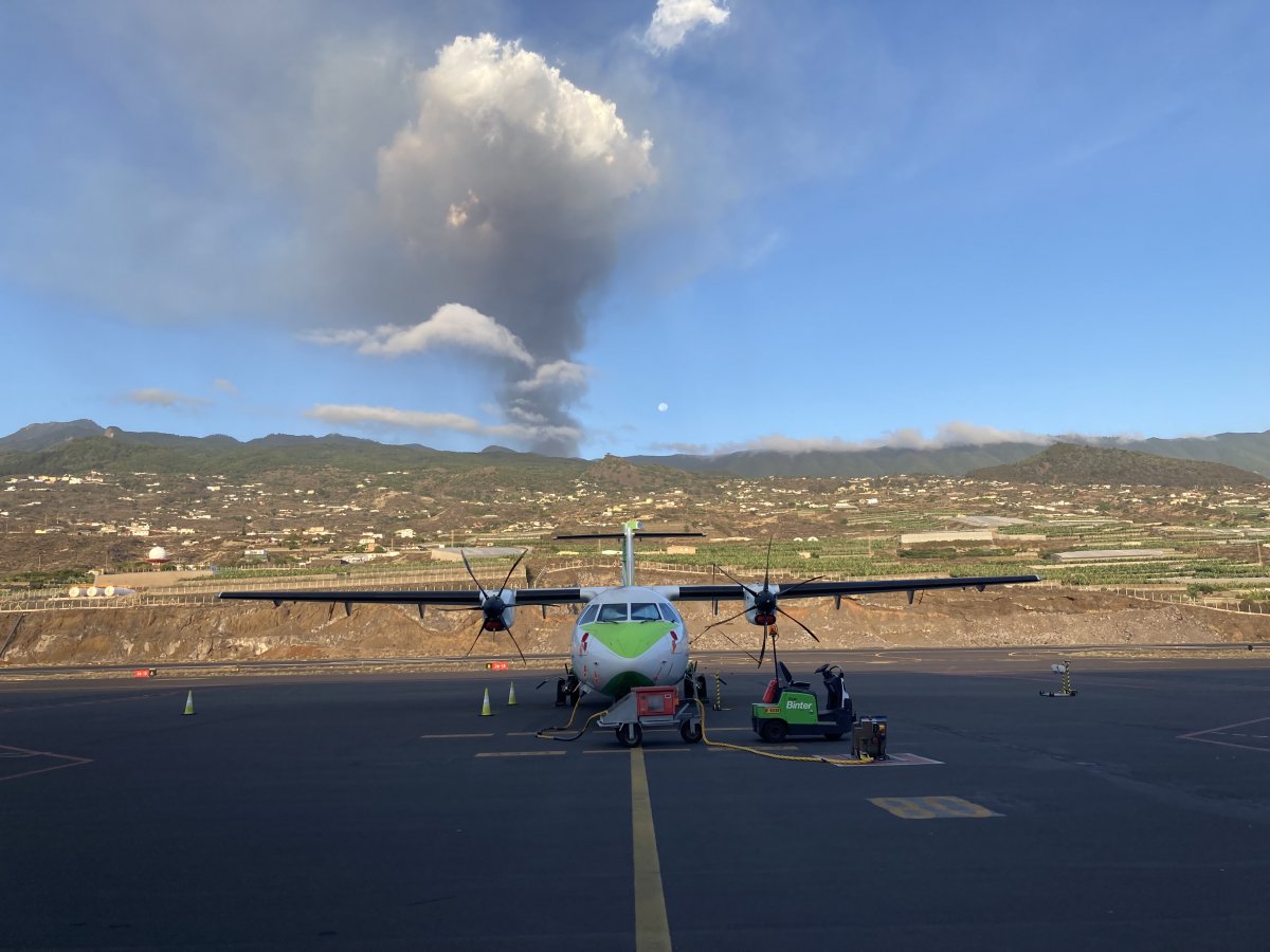 Már a légikikötőt is lezárták a vulkánkitörés miatt La Palma szigetén