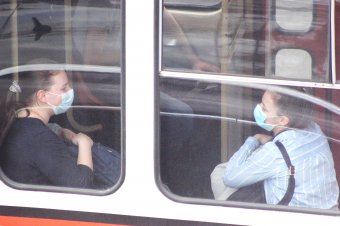 Olaszországban továbbra is maszkot kell viselni a tömegközlekedési eszközökön, de megszűnik az oltási kötelezettség