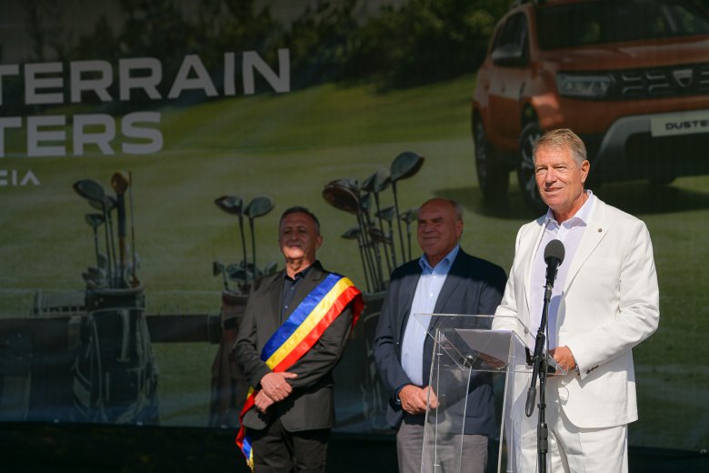Iohannis golfozott a Colectiv-tragédia évfordulóján, Cîțu állítja, ott volt a klubban a tűzvészkor