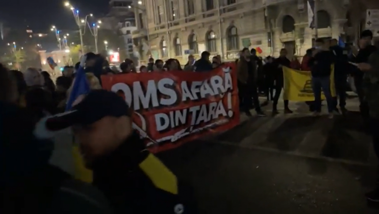 „Igazolvány nélküli szabadságot” követeltek oltásellenes tüntetők csütörtök este Bukarestben