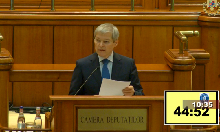 Nem adott esélyt a parlament Cioloș kormányalakítási kísérletének, ismét Iohannis térfelén a labda