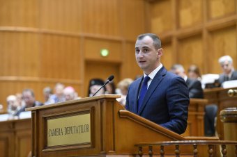Ügyvivő házelnököt neveztek ki a képviselőház élére a miniszterelnöknek jelölt Marcel Ciolacu helyére