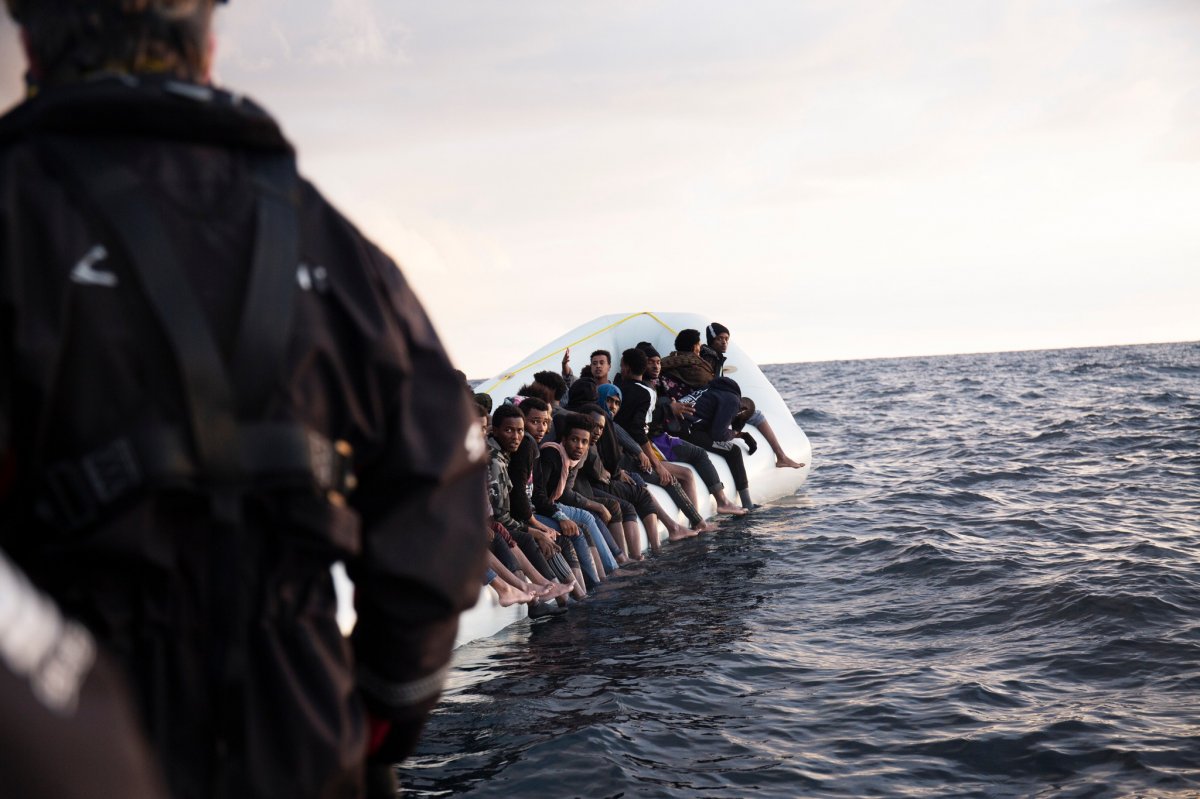 Folyamatosan érkeznek Dél-Olaszországba a migránsok
