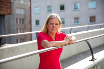 Megválasztása után néhány órával le is mondott Svédország első női miniszterelnöke