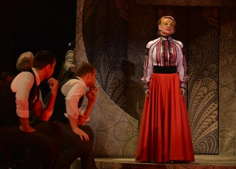 Orlovszkij herceg álarcos báljával búcsúztatja az óévet az opera