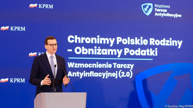 Nagyszabású áfacsökkentéssel küzd a drágulásokkal a lengyel kormány