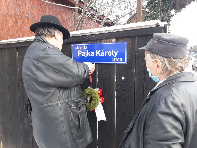 Tizenöt év után helyes táblát kapott Pajka Károly marosvásárhelyi hősi halott