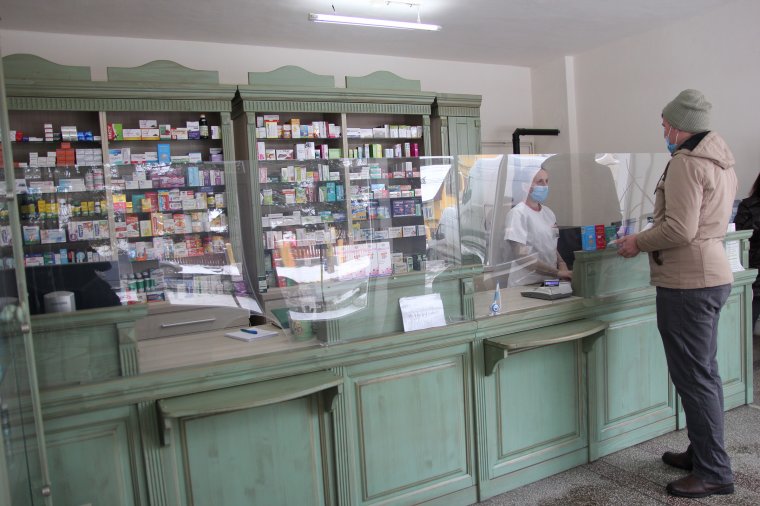 Egyelőre csak nyolc erdélyi megyében lehet gyógyszertárban is felvenni az influenza elleni oltást