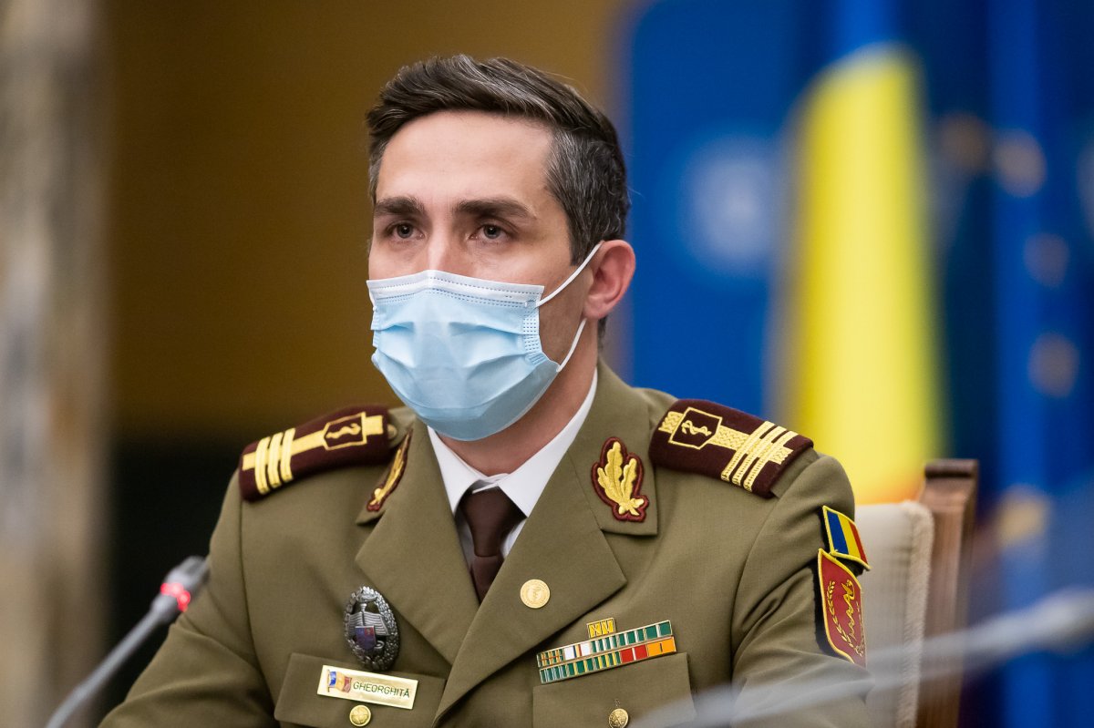Hatvan százalékos átoltottságnál már nem szükséges a maszk a katonaorvos szerint