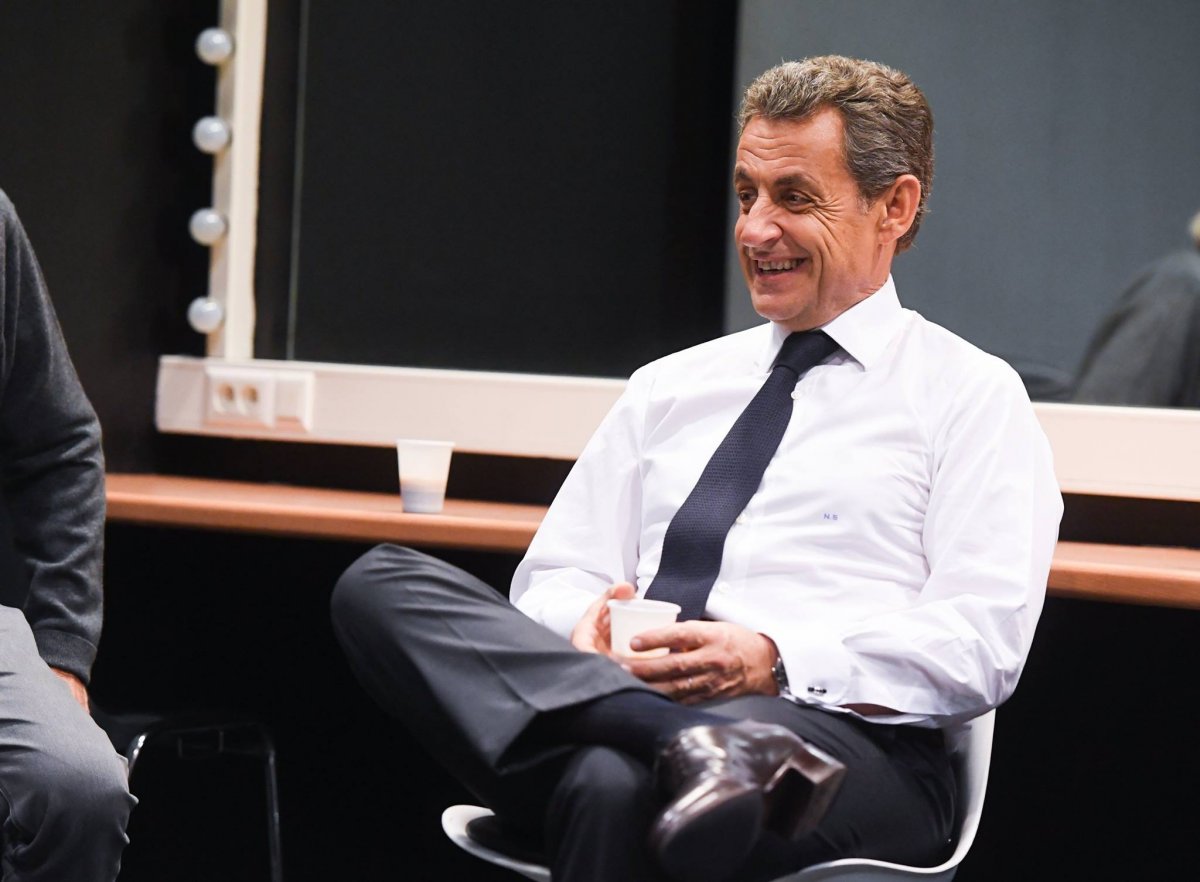 Letöltendő börtönbüntetésre ítélték Nicolas Sarkozy volt francia államfőt