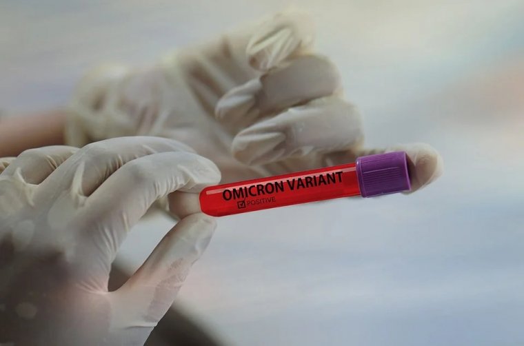 Közel háromezer új koronavírusos esetet azonosítottak