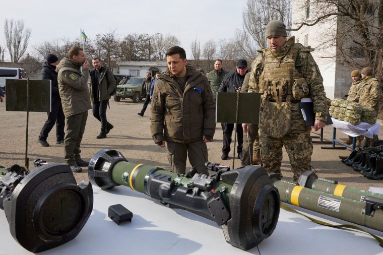 Mozgósítást rendeltek el Ukrajnában, toborzóközpontokba rendelik a civileket