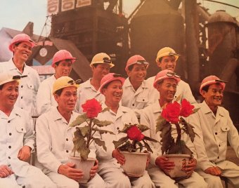 Kim Dzsongun munkatáborba küldi kertészeit, mert tönkrementek az apjáról elnevezett virágok