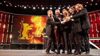 Egy katalán család drámáját bemutató film nyerte idén az Arany Medvét