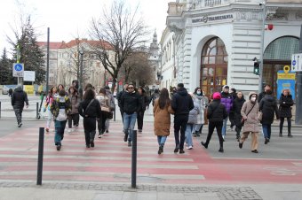 „Menteni a menthetőt”: támogatásokról, a gazdasági válságkezeléssel kapcsolatos lépésekről dönthet hétfőn a bukaresti koalíció