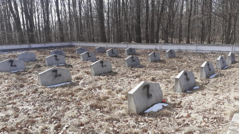 Orosz vizsgálat indult Romániában, miután szovjet katonai sírokat gyaláztak meg egyelőre ismeretlen elkövetők
