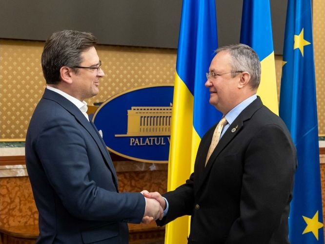 A térség biztonsági helyzetéről egyeztetett az ukrán külügyminiszter Bukarestben
