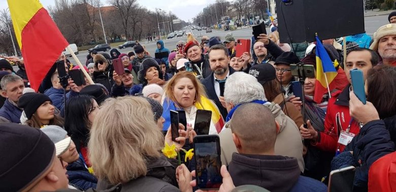 Elmulasztották befizetni a bírságokat, kényszervégrehajtás zajlik George Simion és Diana Șoșoacă ellen
