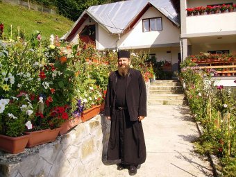 Cáfolja az ortodox püspökség, hogy ukrán menekültet molesztált volna az apát