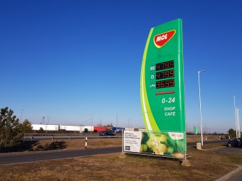 Ha már Bukarest nem segít: erdélyiek is haszonélvezői a magyarországi üzemanyag-árplafonnak