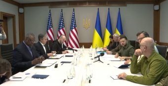 Blinken: az Egyesült Államok fokozatosan felújítja jelenlétét Ukrajnában, és további katonai segélyt nyújt