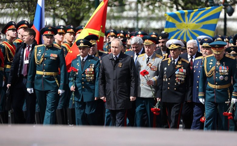 Putyin a Vörös téri ünnepségen: Oroszország katonai agressziót akadályozott meg